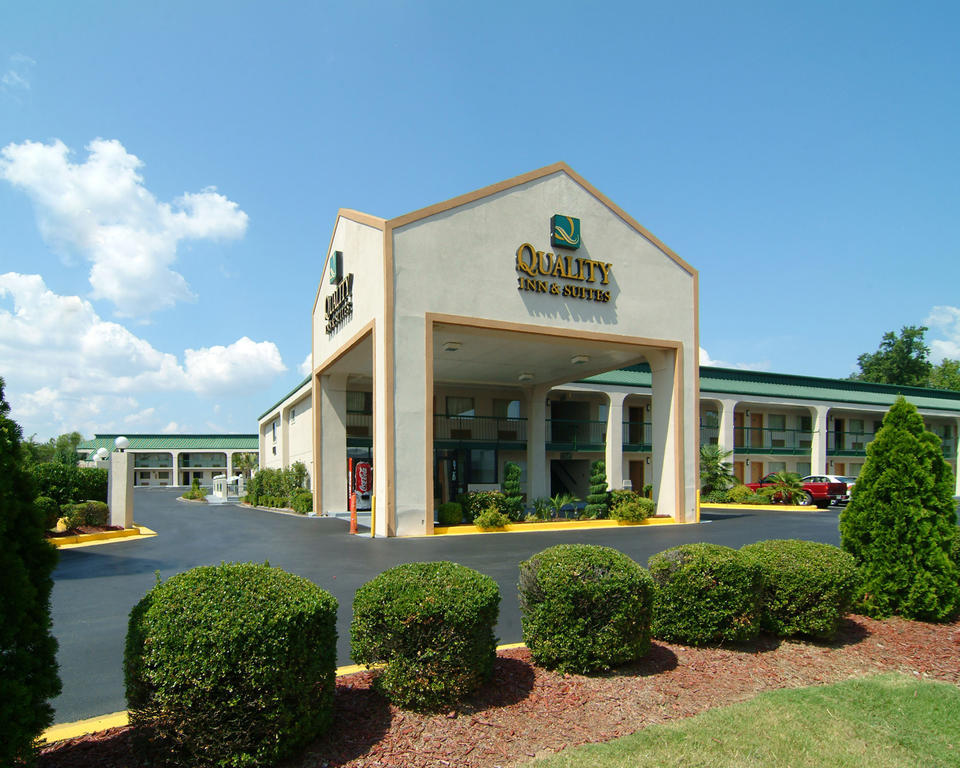 Quality Inn And Suites Macon Exterior photo